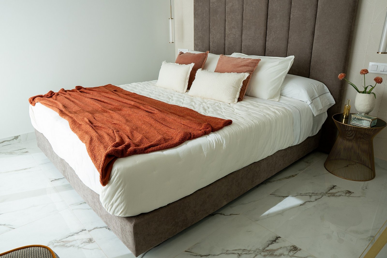 <p>Villa provided with 3 Bedrooms and 3 Bathrooms, private swimming pool and parking space on own plot. </p>