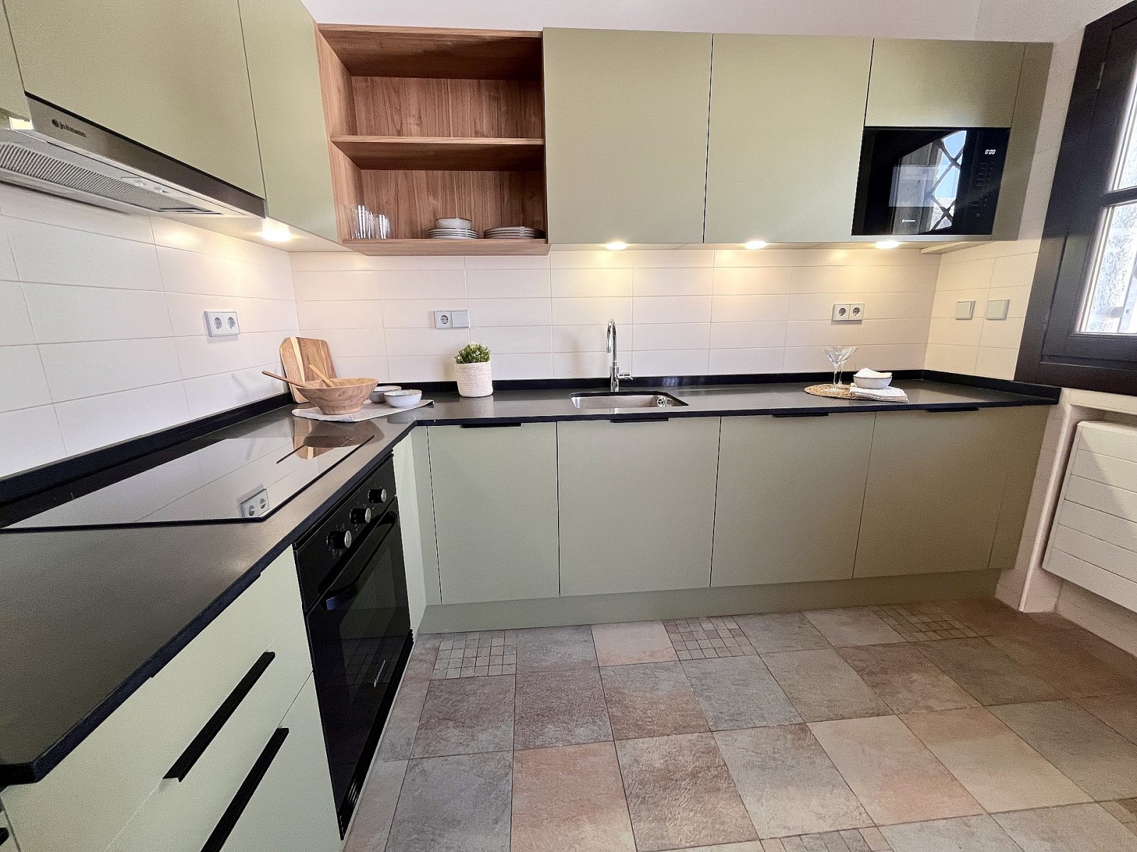<p>Villa provided with 2 Bedrooms and 2 Bathrooms, private swimming pool and parking space on own plot. </p><p>Our first collection consists of 11 ...
