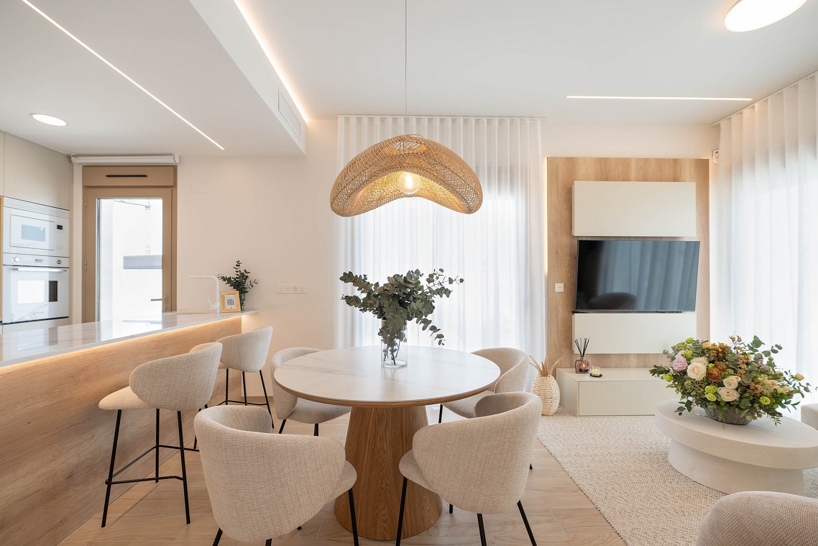 <p>Villa provided with 3 Bedrooms and 2 Bathrooms, private swimming pool and parking space on own plot. </p><p>This boutique development comprises ...