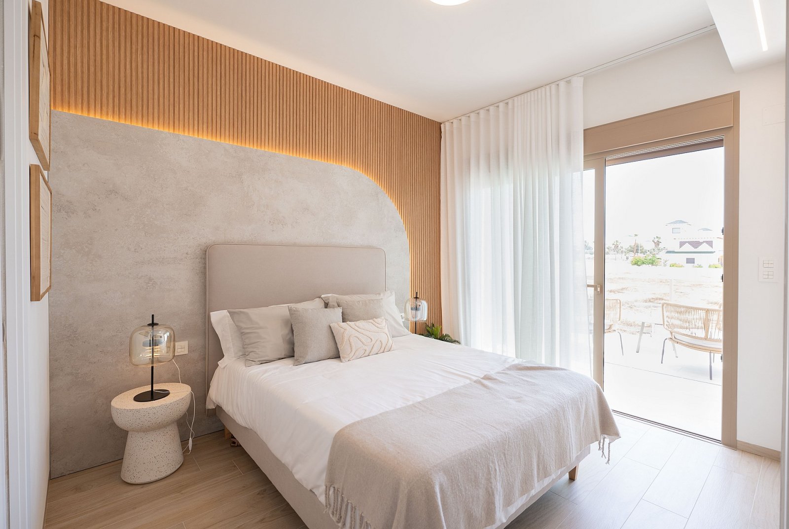 <p>Villa provided with 3 Bedrooms and 2 Bathrooms, private swimming pool and parking space on own plot. </p><p>This boutique development comprises ...