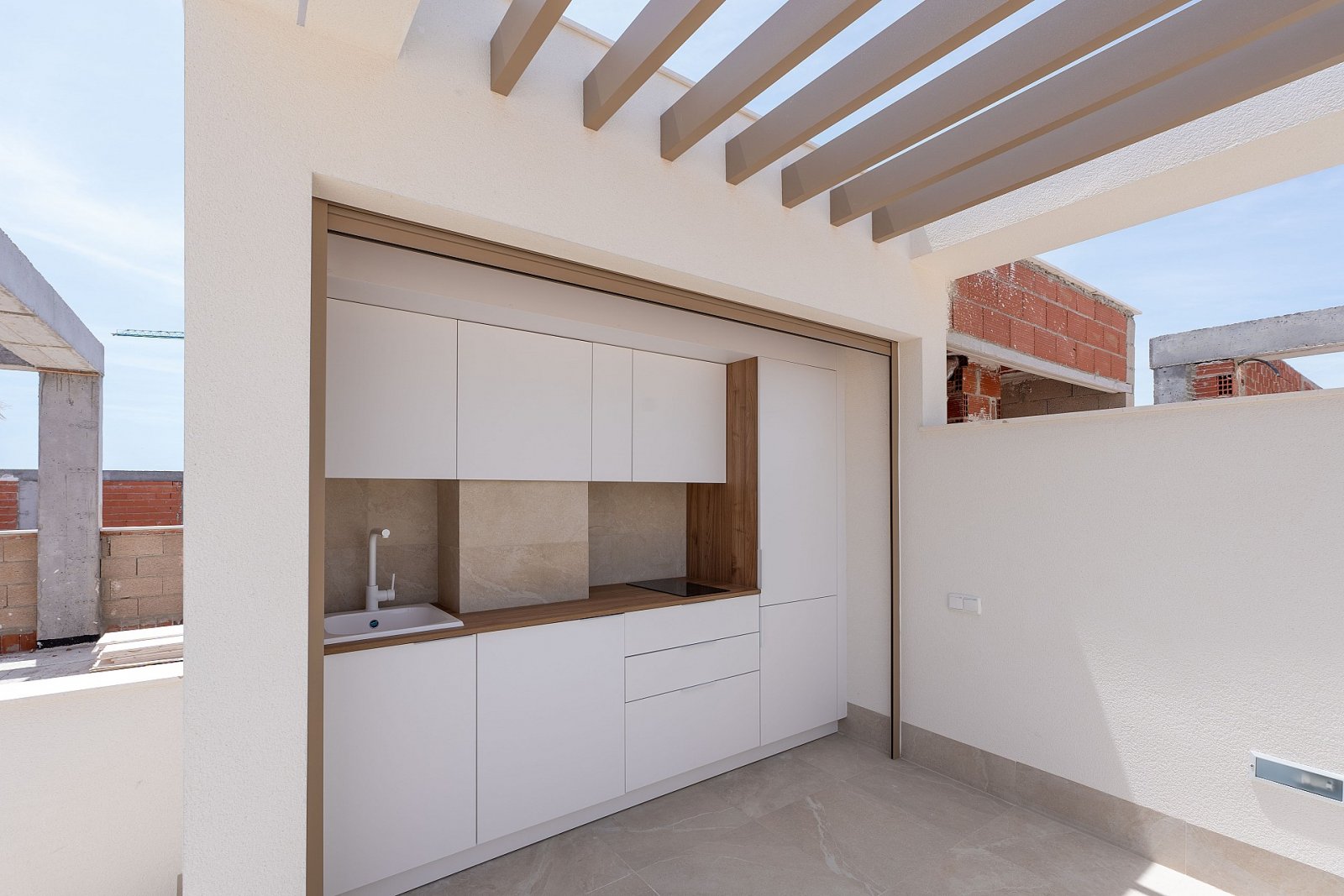 <p>Villa provided with 3 Bedrooms and 2 Bathrooms, private swimming pool and parking space on own plot. </p><p>This boutique development comprises ...