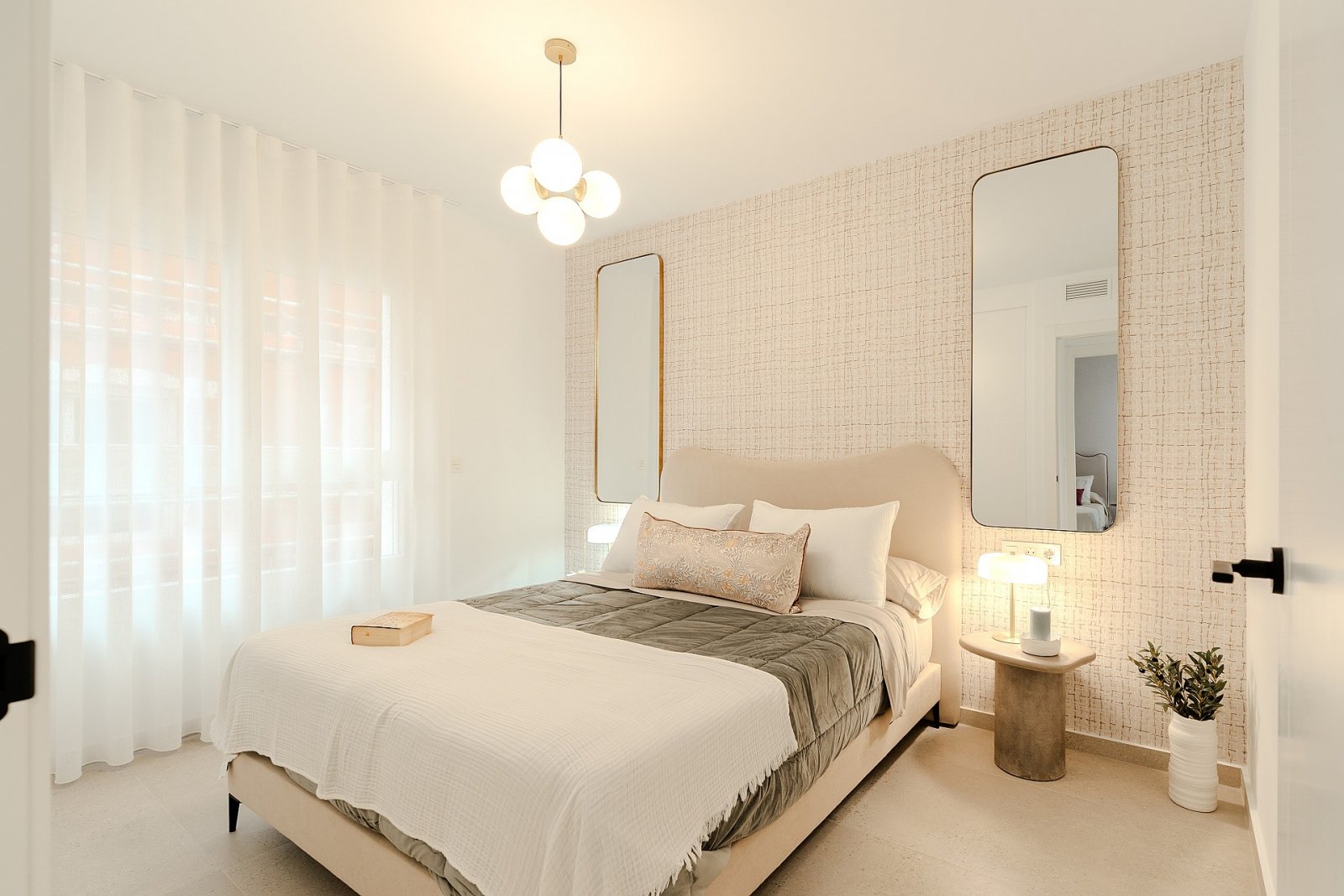 <p>Villa provided with 3 Bedrooms and 3 Bathrooms, private swimming pool and private garage. </p>