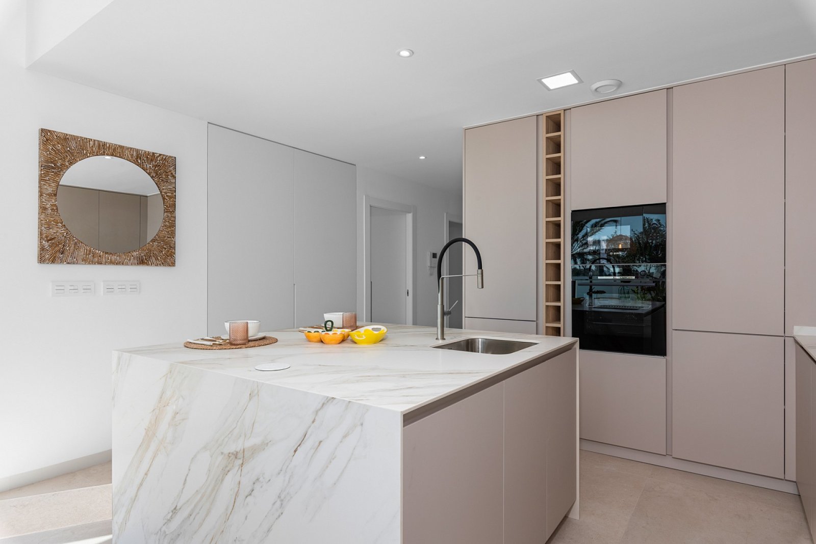 <p>Villa provided with 3 Bedrooms and 2 Bathrooms, private swimming pool and parking space on own plot. </p><p>This development offers a combinatio...