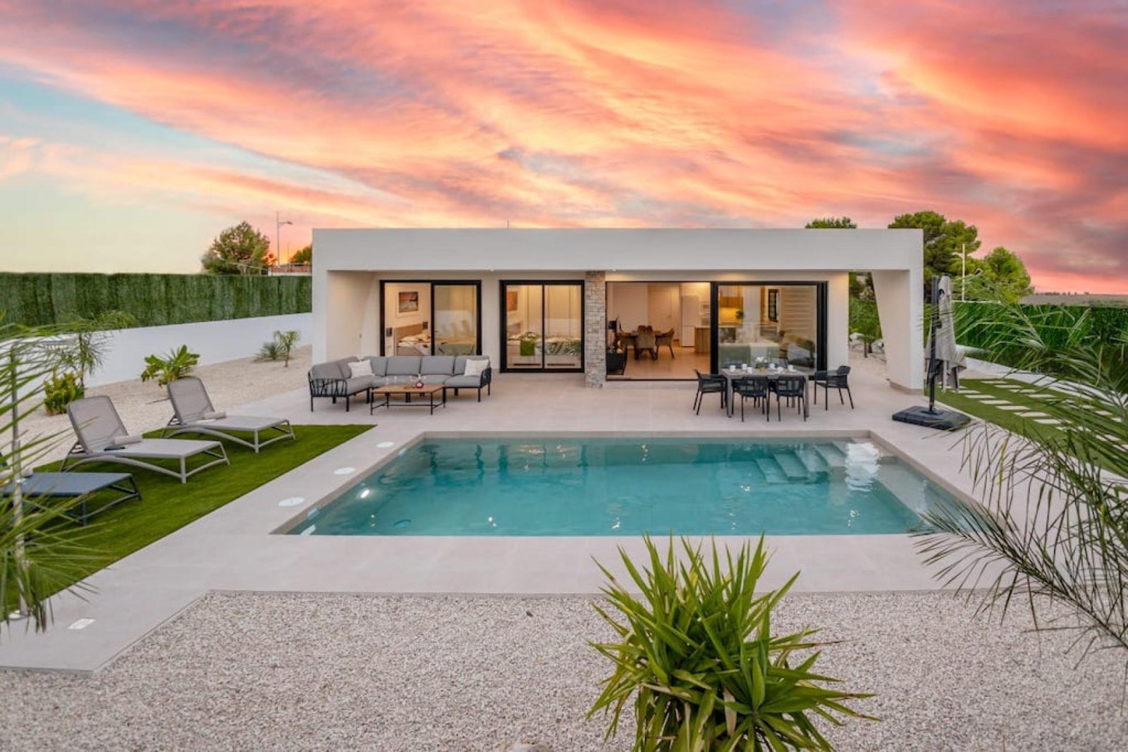 <p>Villa provided with 2 Bedrooms and 2 Bathrooms, private swimming pool and parking space on own plot. </p><p>Welcome to these beautiful new build...