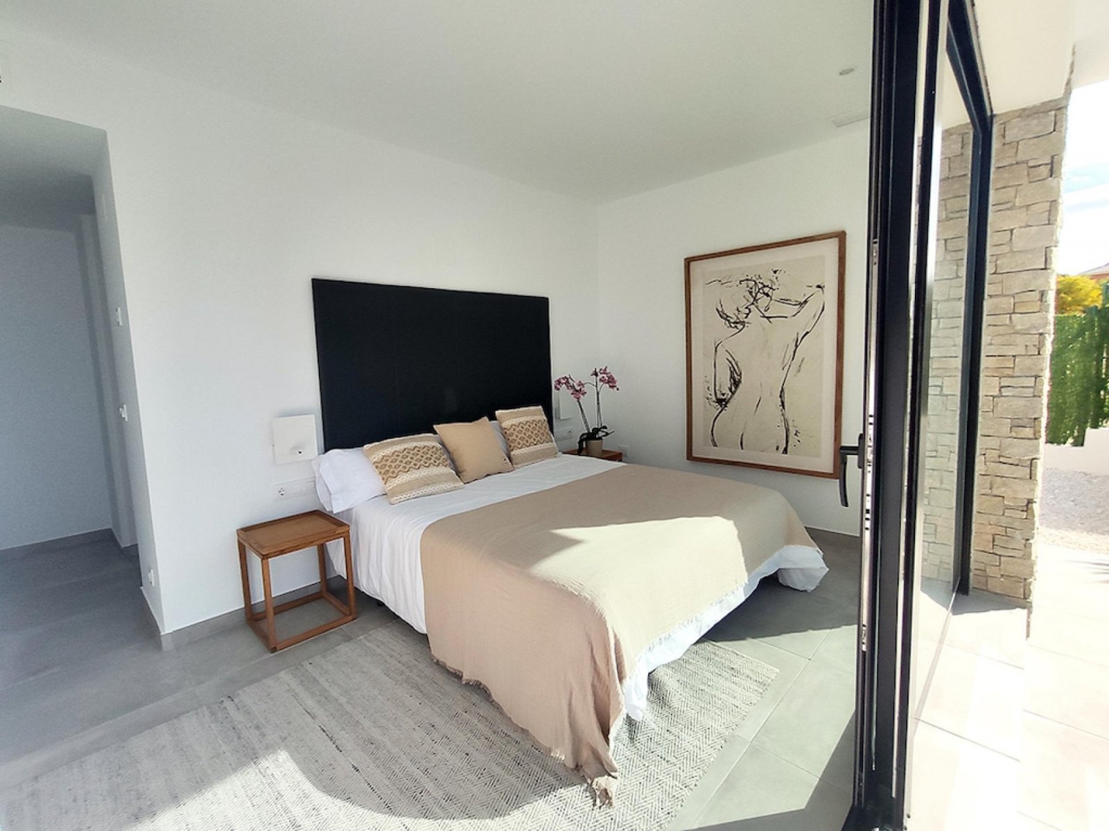 <p>Villa provided with 2 Bedrooms and 2 Bathrooms, private swimming pool and parking space on own plot. </p><p>Welcome to these beautiful new build...