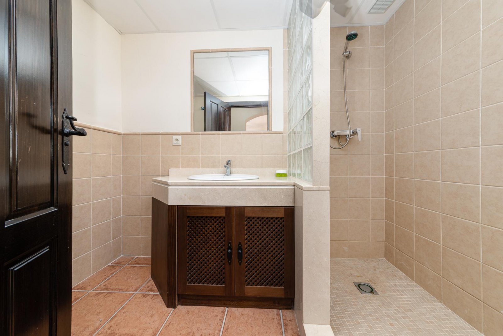 <p>Villa provided with 2 Bedrooms and 1 Bathrooms, optional swimming pool and parking space on own plot. </p><p>The high-quality finished low-rise ...