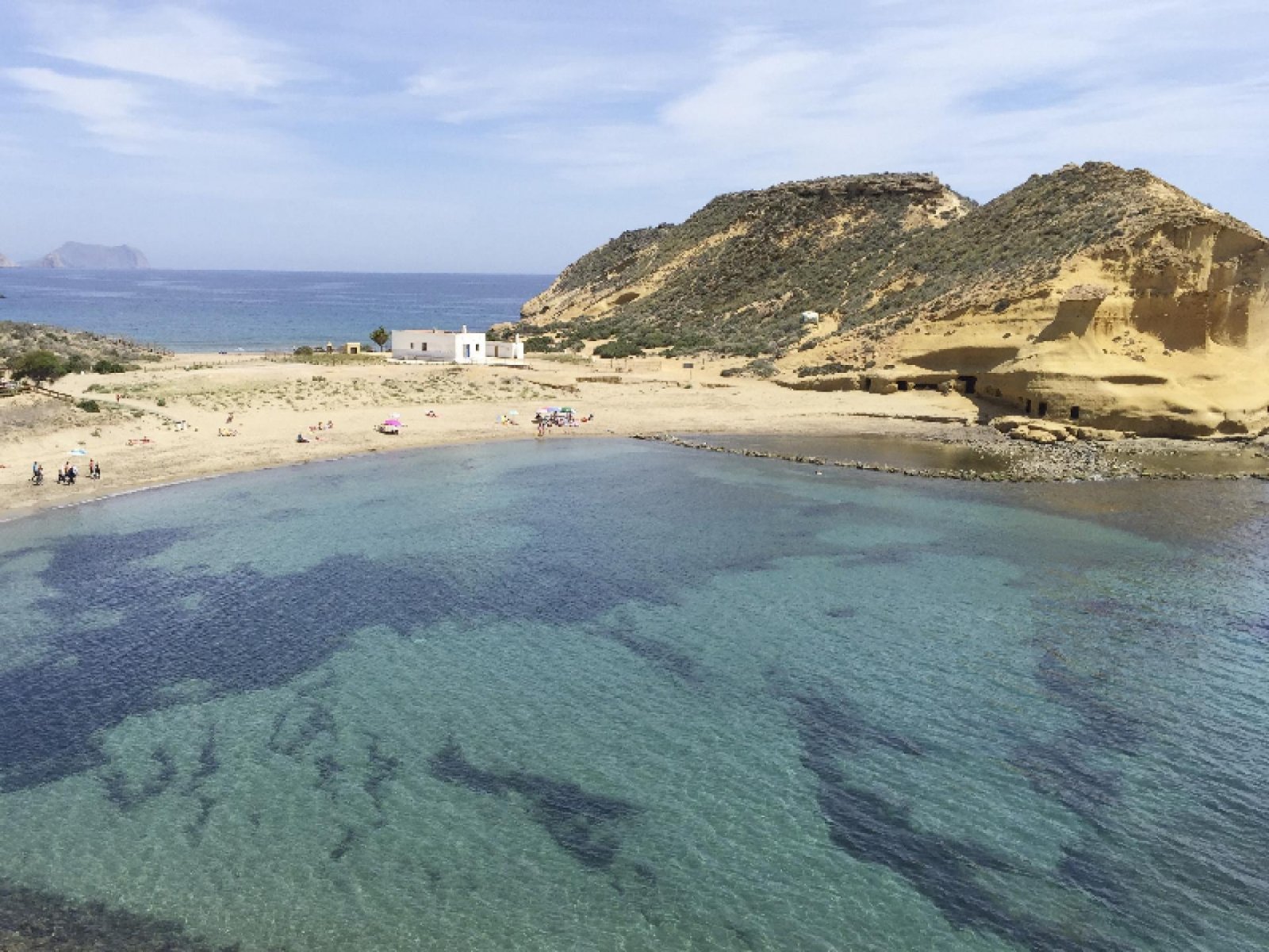 <p>Villa provided with 2 Bedrooms and 2 Bathrooms, optional swimming pool and parking space on own plot. </p><p>Discover these villas with breathta...