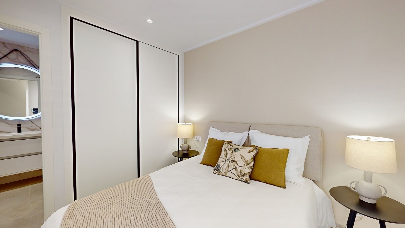 <p>Apartment with terrace provided with 3 Bedrooms and 2 Bathrooms, inside & outside swimming pool and underground parking space. </p><p>We are ple...