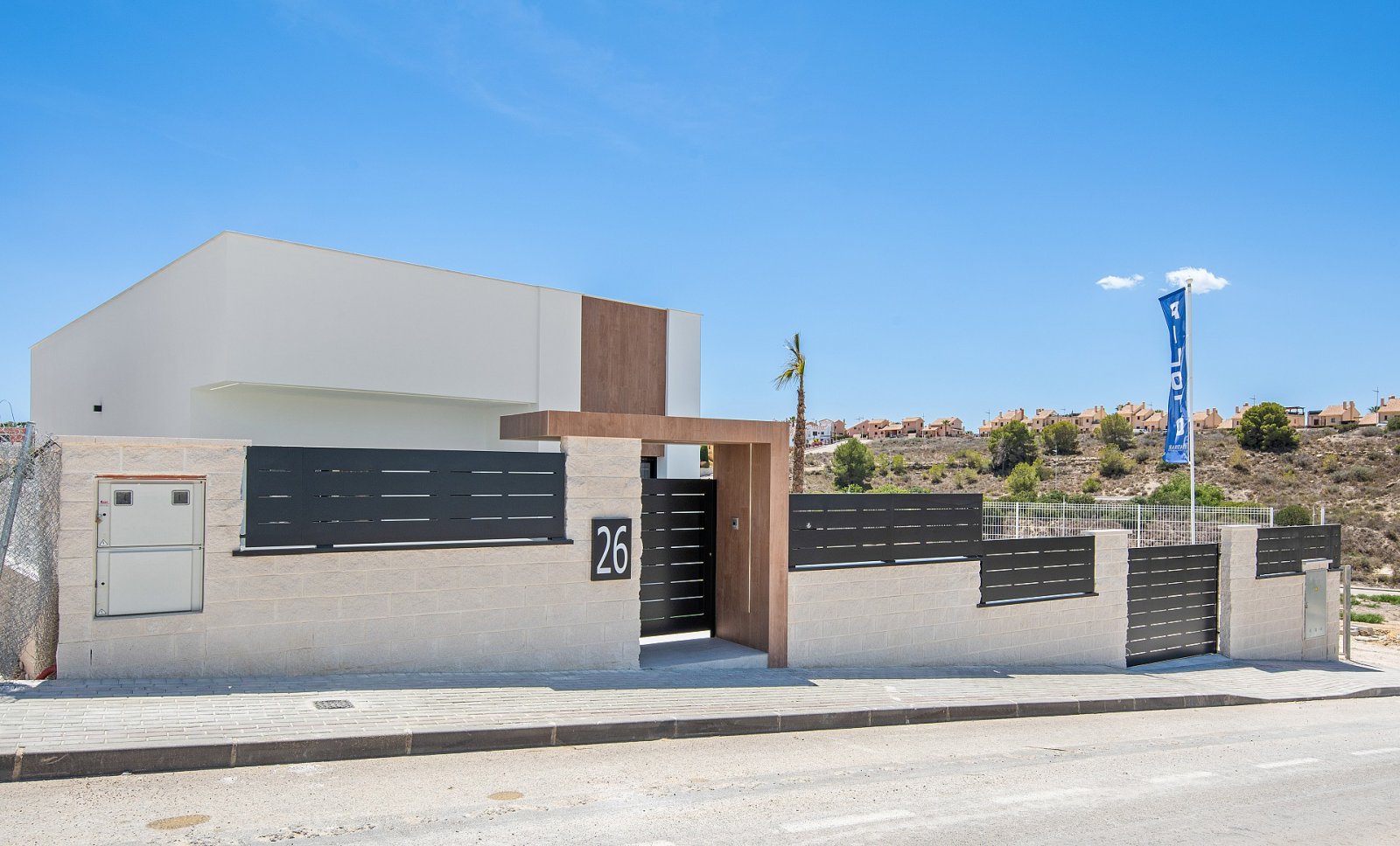 <p>Villa provided with 3 Bedrooms and 2 Bathrooms, private swimming pool and parking space on own plot. </p><p>This project of 40 villas offers the...