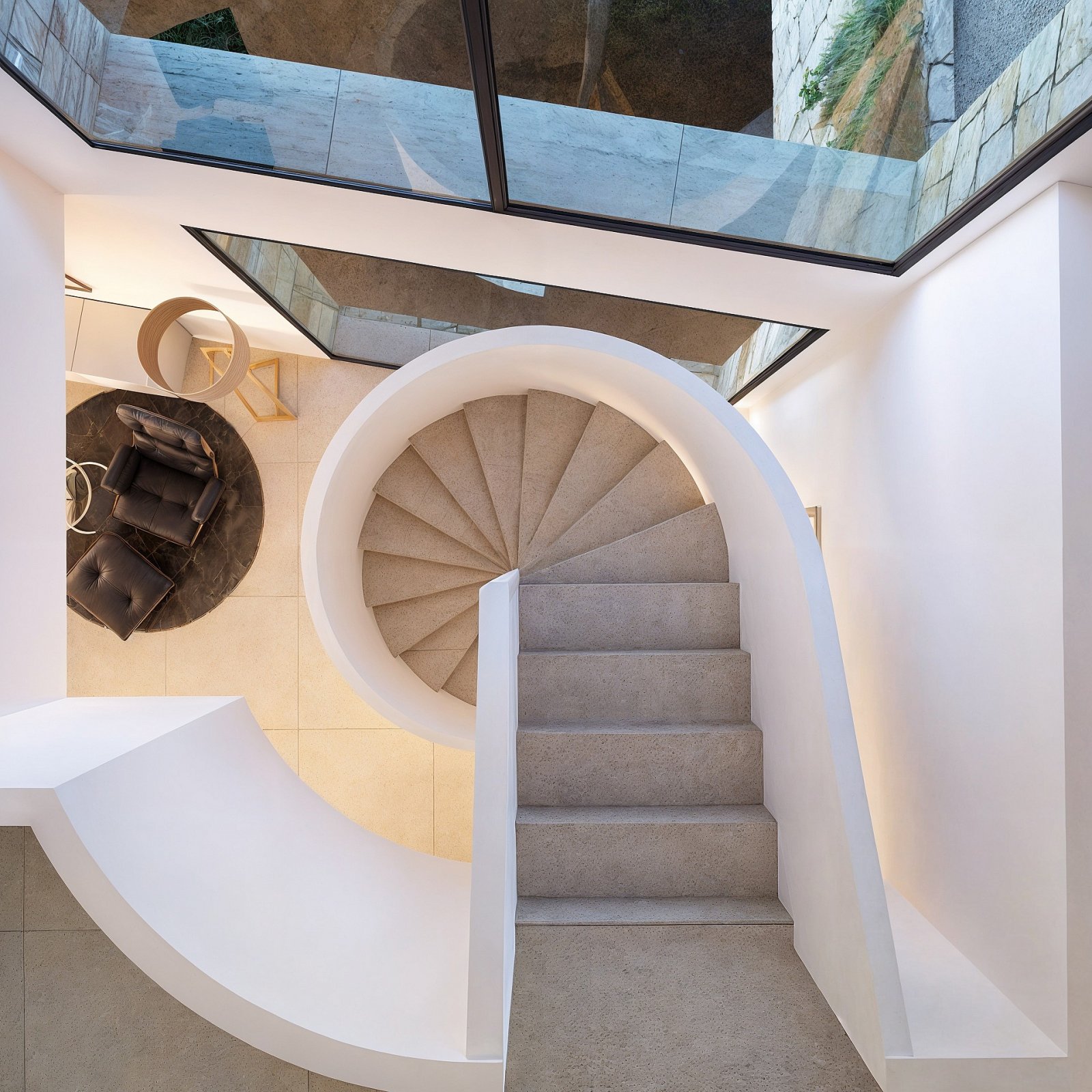 <p>Villa provided with 4 Bedrooms and 4 Bathrooms, infinity swimming pool and multiple parking spaces. </p><p>Discover the charm of this spectacula...
