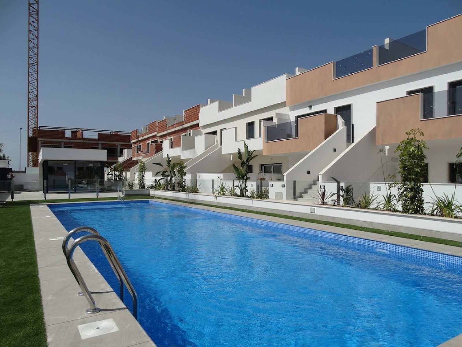 Exklusives Solarium-Apartment mit Pool
