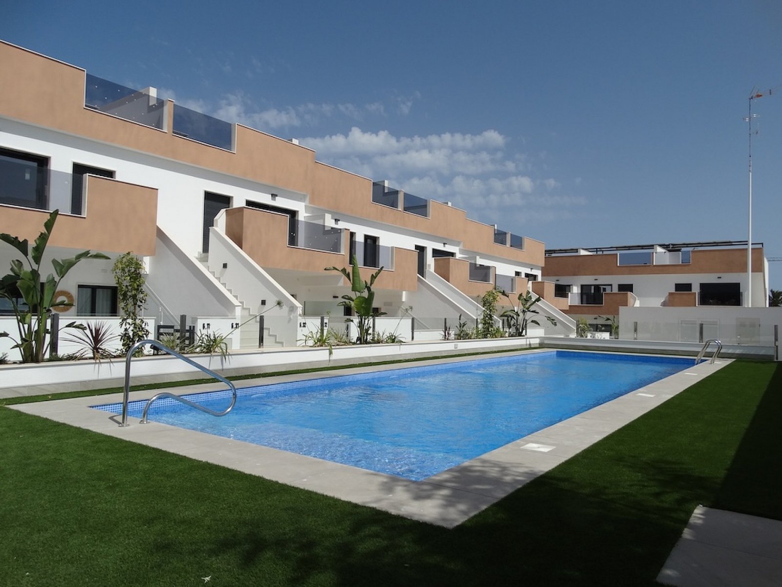 Exklusives Solarium-Apartment mit Pool