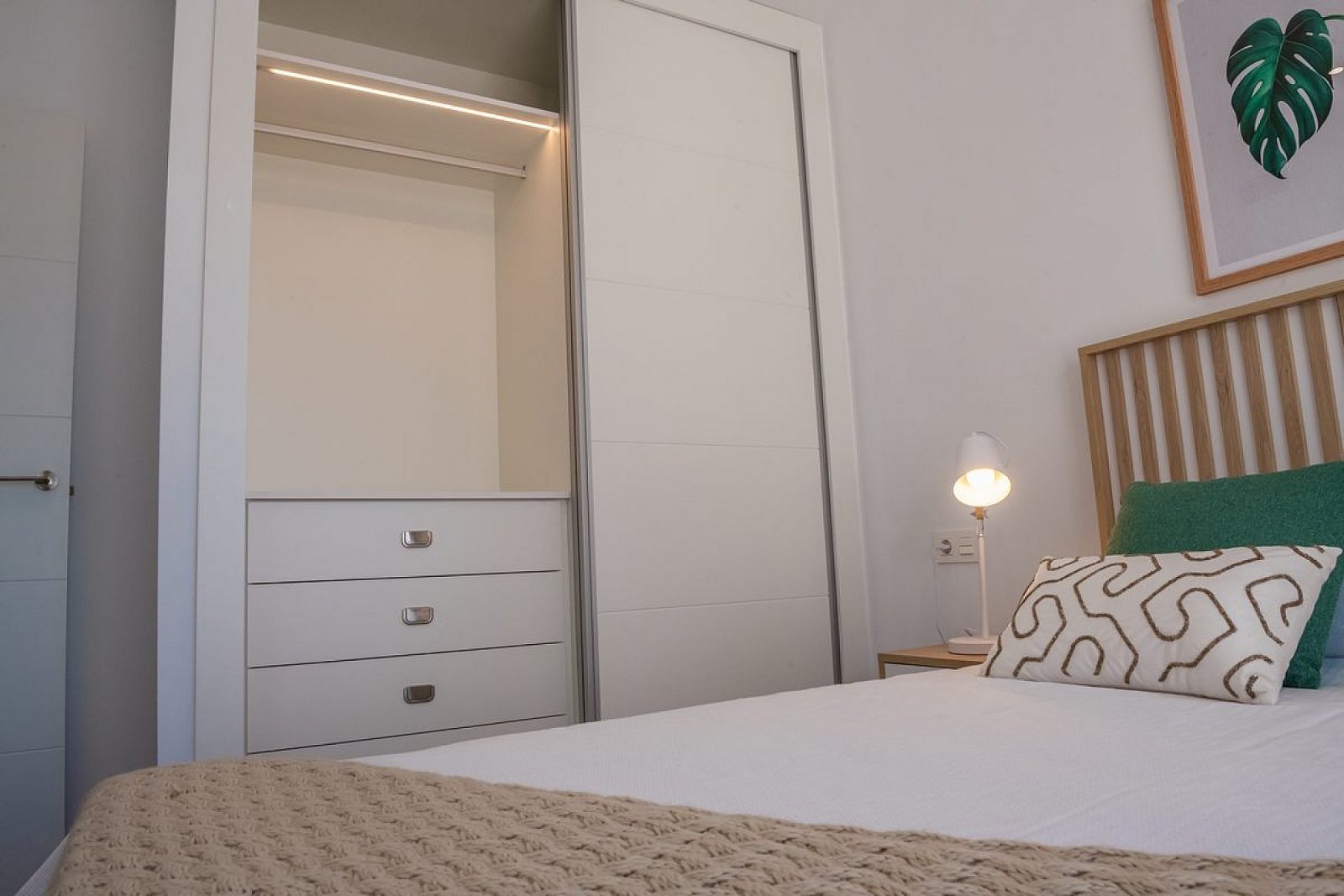 <p>Villa provided with 3 Bedrooms and 2 Bathrooms, private swimming pool and private garage. </p><p>Discover these modern villas in Los Alcázares, ...