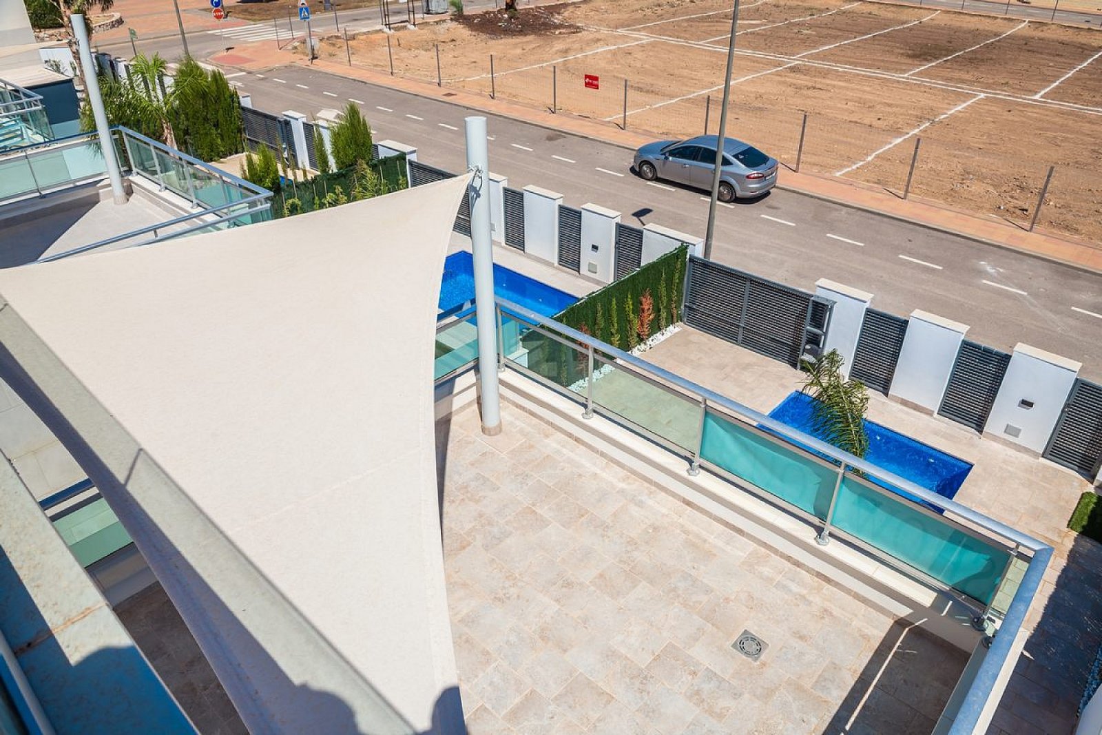 <p>Villa provided with 3 Bedrooms and 2 Bathrooms, private swimming pool and private garage. </p><p>Discover these modern villas in Los Alcázares, ...