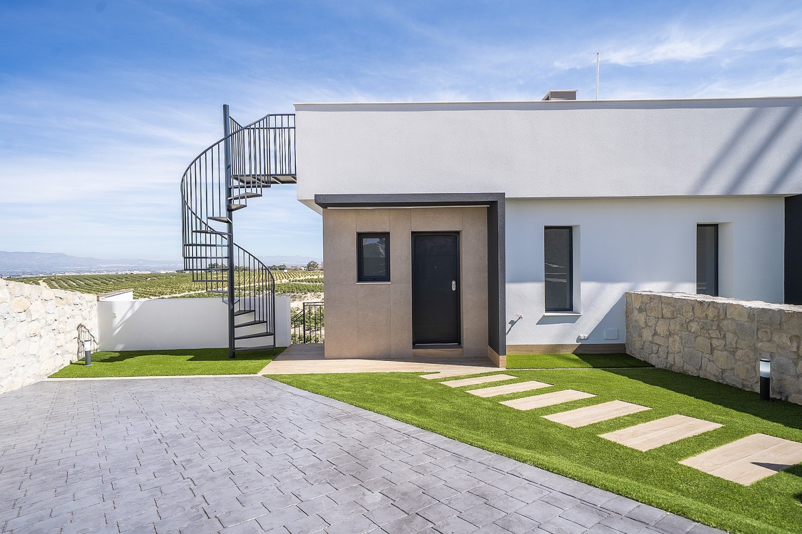 La Finca Golf: <p>Terraced villa provided with 3 Bedrooms and 2 Bathrooms, private swimming pool and parking space on own plot. </p> 