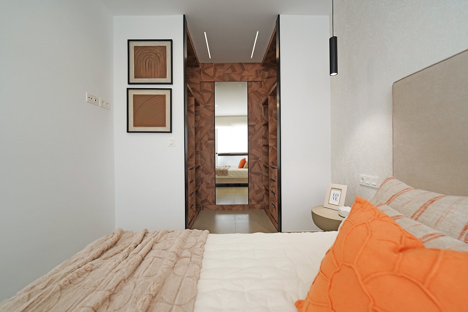 Komfortable Luxusvilla mit Pooloption und Parkplatz