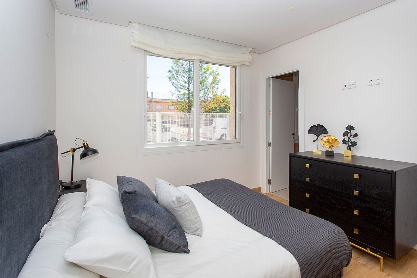 <p>Villa provided with 3 Bedrooms and 3 Bathrooms, private swimming pool and parking space on own plot. </p><p>The properties have top quality sani...