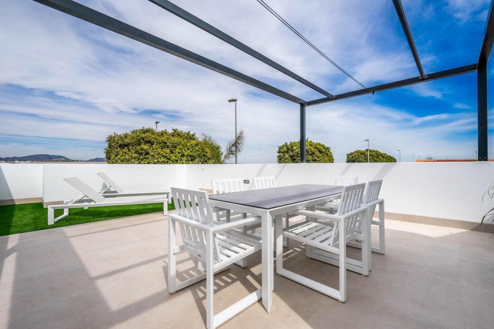 <p>Villa provided with 3 Bedrooms and 2 Bathrooms, private swimming pool and parking space on own plot. </p><p>Luxury bungalows with beautiful moun...