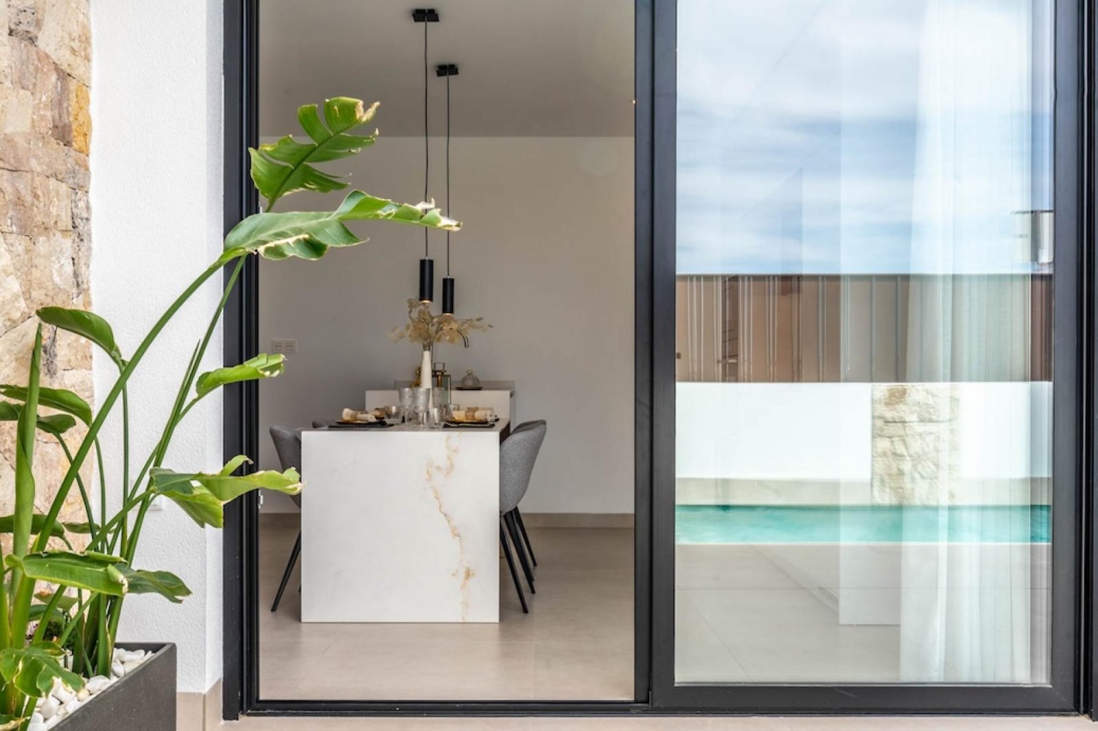 <p>Villa provided with 3 Bedrooms and 2 Bathrooms, private swimming pool and parking space on own plot. </p><p>Luxury bungalows with beautiful moun...
