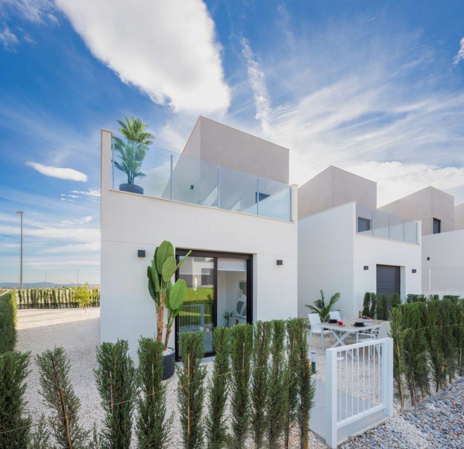 <p>Villa provided with 2 Bedrooms and 2 Bathrooms, communal swimming pool and private parking space within domain. </p>