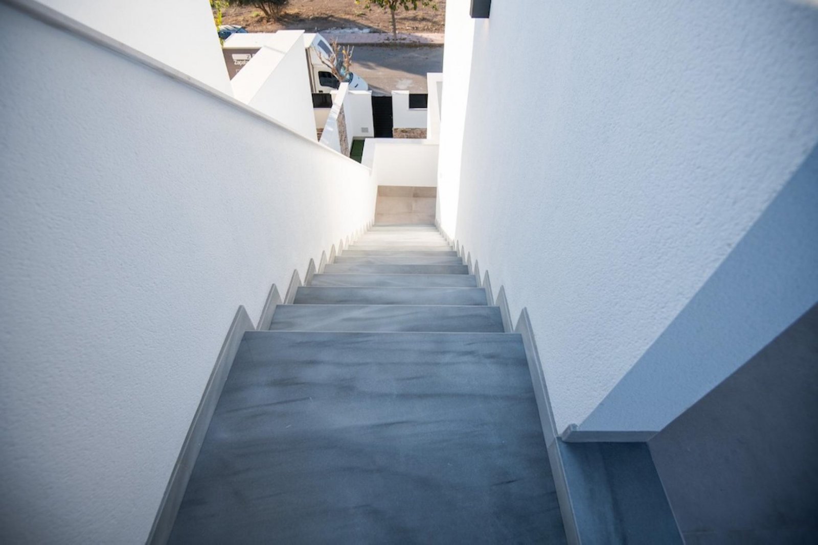 <p>Villa provided with 3 Bedrooms and 3 Bathrooms, private swimming pool and private garage. </p><p>Discover these elegant 3-bedroom, 3-bathroom de...