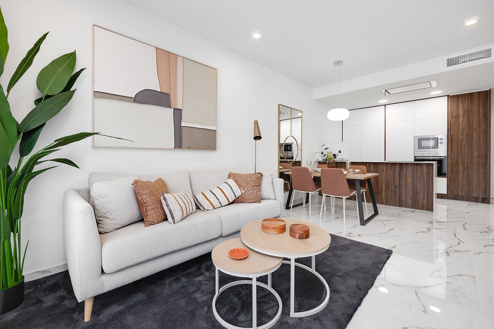 <p>Apartment with terrace provided with 2 Bedrooms and 2 Bathrooms, communal swimming pool and parking space with underground storage. </p><p>Are y...