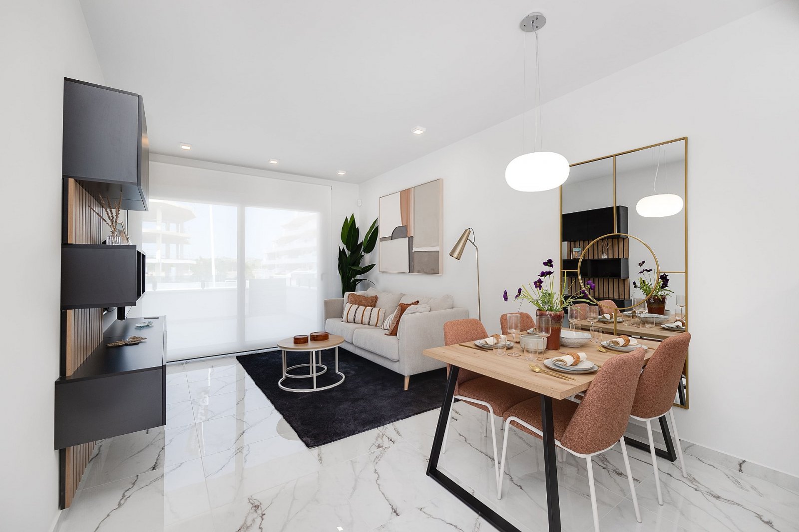 <p>Apartment with terrace provided with 2 Bedrooms and 2 Bathrooms, communal swimming pool and parking space with underground storage. </p><p>Are y...