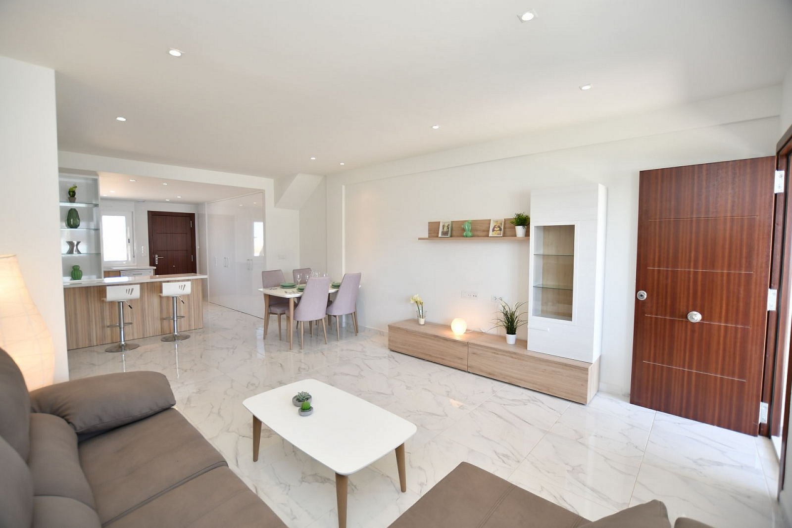 <p>Apartment with garden provided with 3 Bedrooms and 2 Bathrooms, communal swimming pool and parking spot. </p><p>An exclusive new development in ...