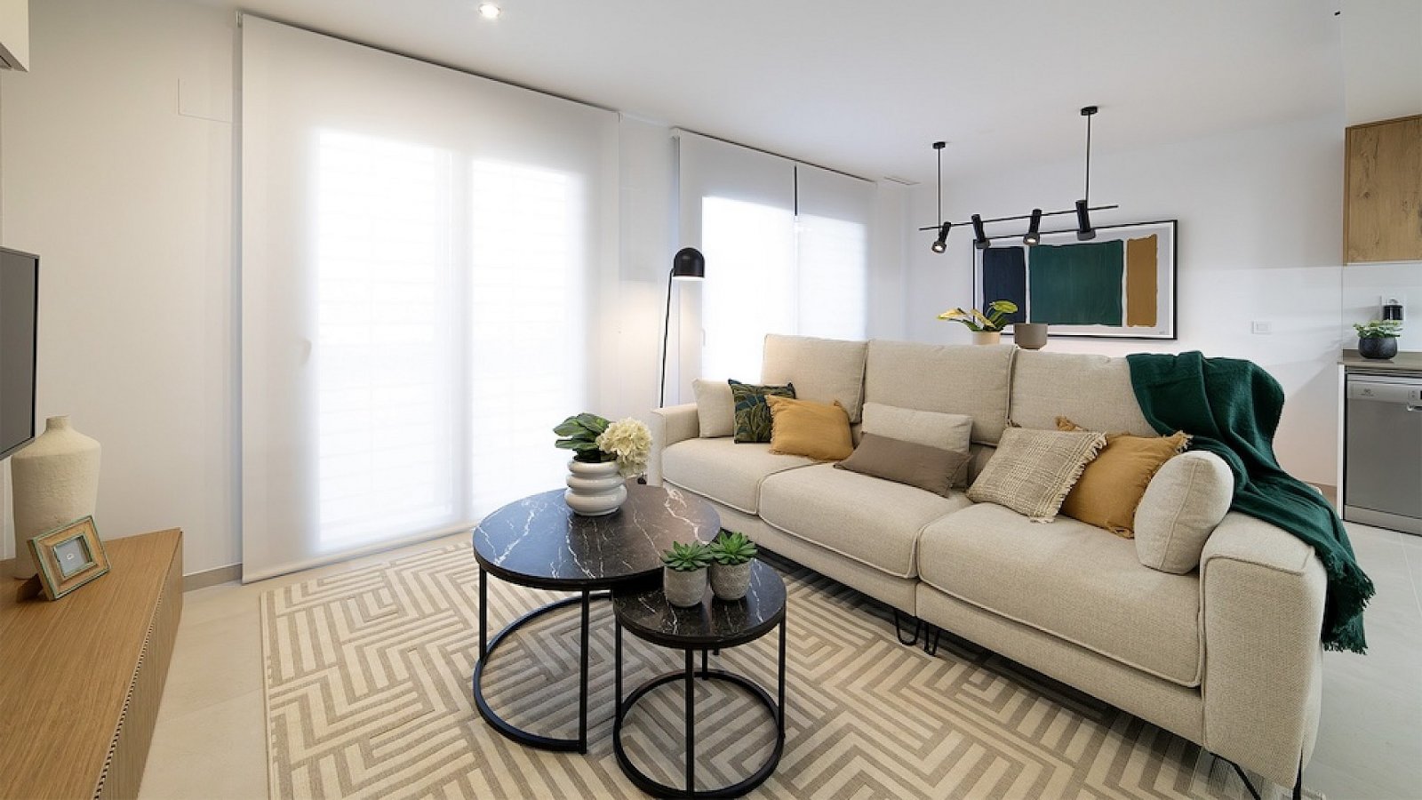 <p>Apartment with garden provided with 3 Bedrooms and 2 Bathrooms, infinity swimming pool and optional underground parking & storage room. </p><p>O...