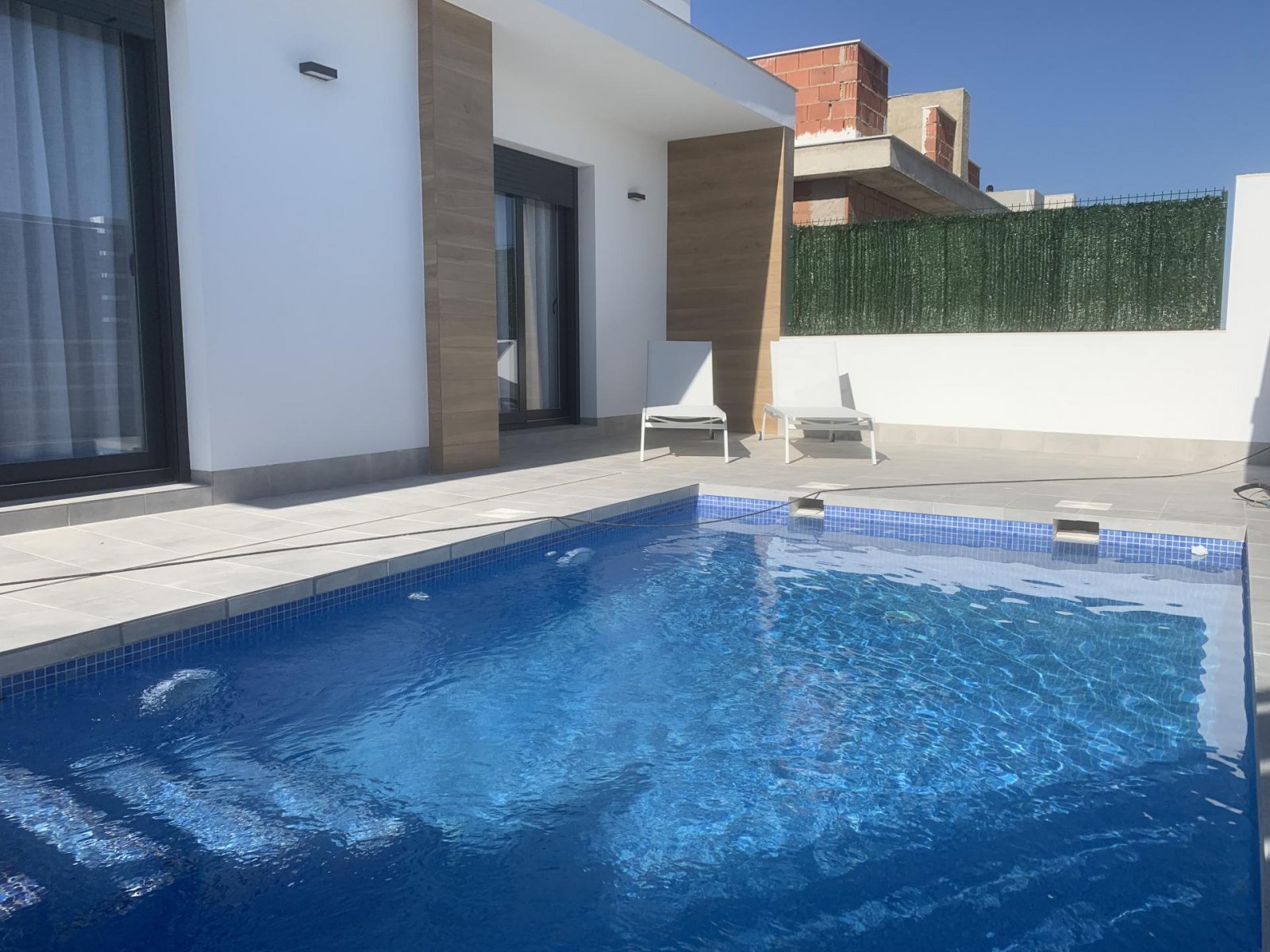 <p>Villa provided with 3 Bedrooms and 3 Bathrooms, private swimming pool and parking space on own plot. </p><p>Step inside these modern detached vi...
