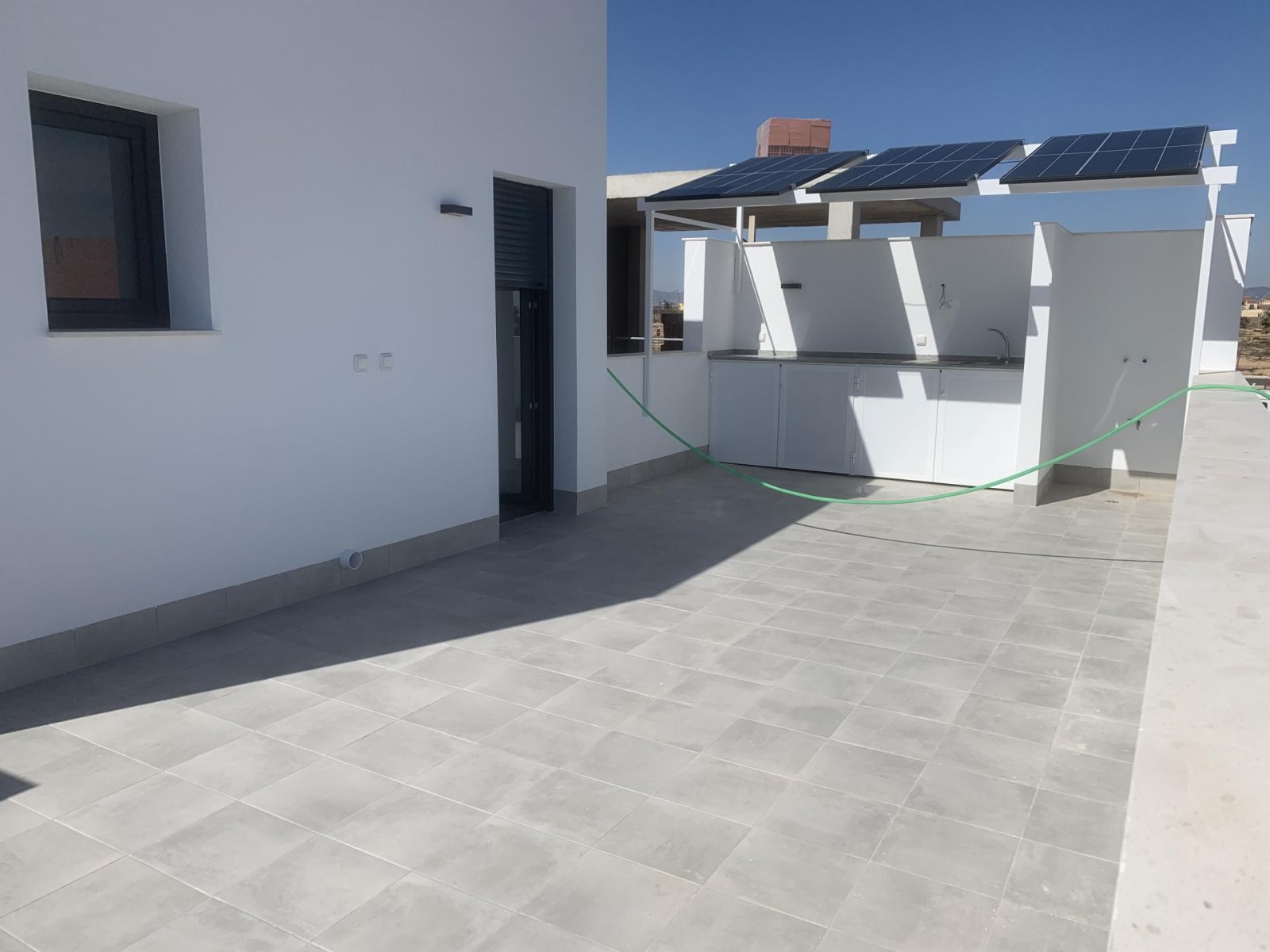 <p>Villa provided with 3 Bedrooms and 3 Bathrooms, private swimming pool and parking space on own plot. </p><p>Step inside these modern detached vi...
