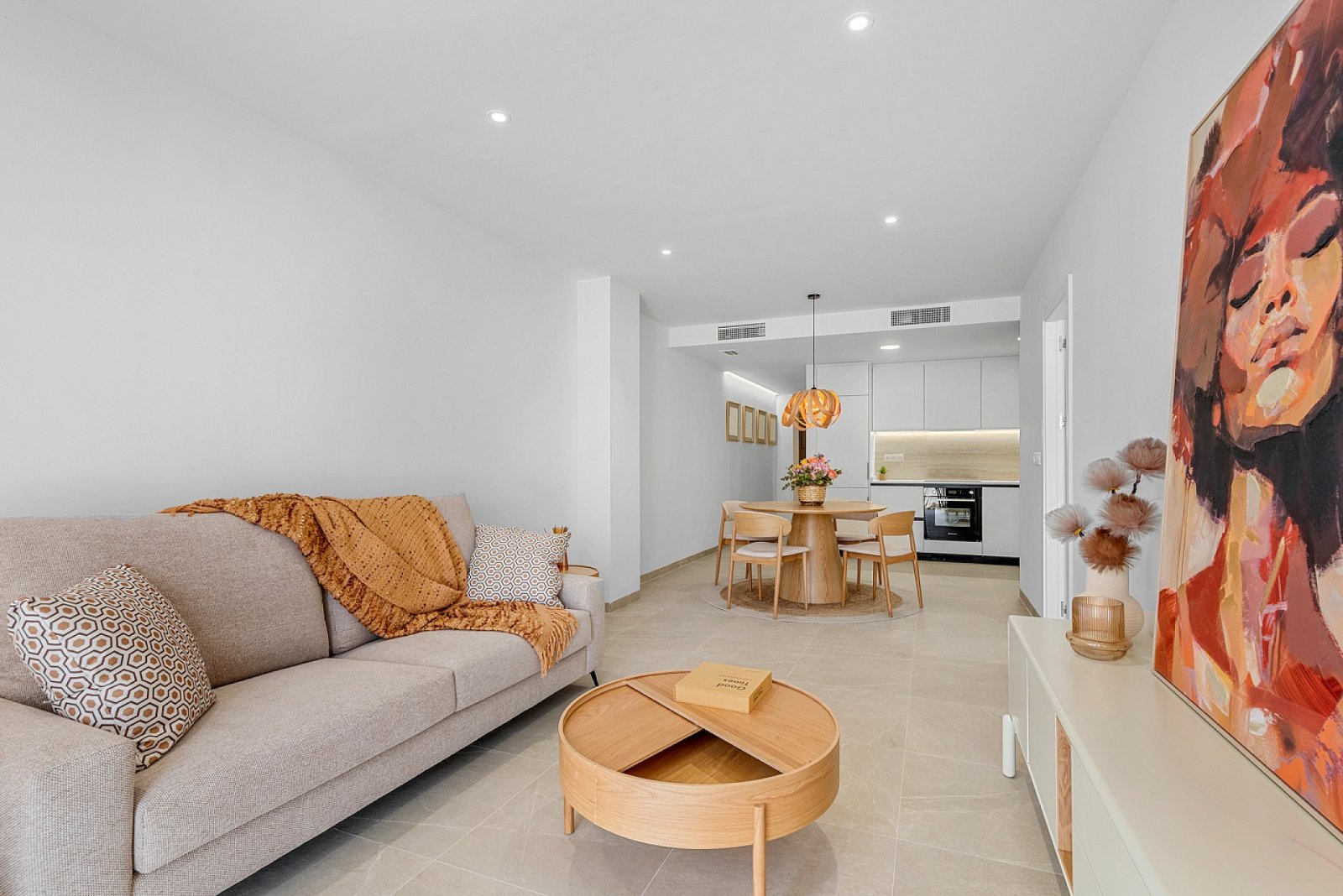 <p>Apartment with terrace provided with 3 Bedrooms and 2 Bathrooms, communal swimming pool and underground parking space with storage room. </p><p>...