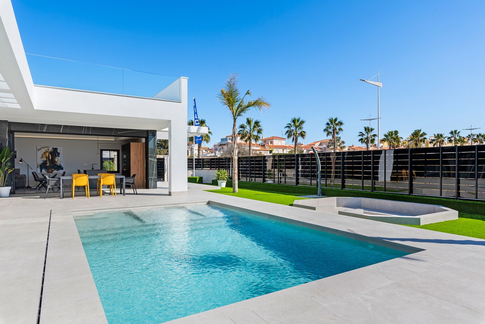 <p>Villa provided with 3 Bedrooms and 2 Bathrooms, private swimming pool and parking space on own plot. </p><p>This project of 40 villas offers the...