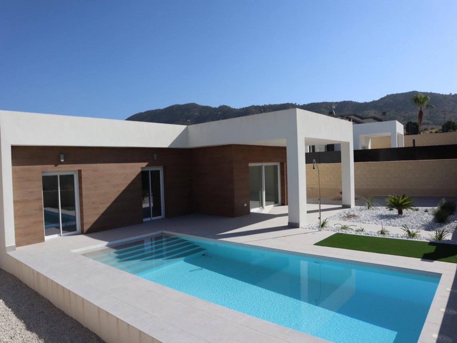 <p>Villa provided with 3 Bedrooms and 2 Bathrooms, private swimming pool and parking space on own plot. </p><p>We are delighted to present you this...