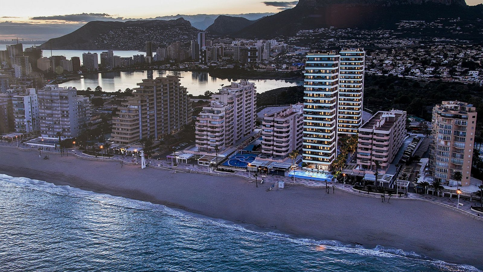 <p>Apartment with terrace provided with 1 Bedrooms and 1 Bathrooms, infinity swimming pool and underground parking space with storage room. </p><p>...