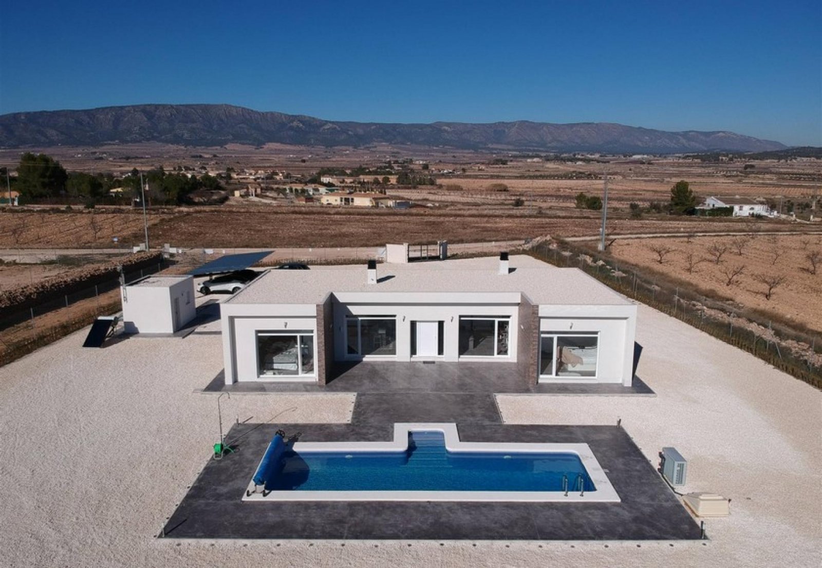 <p>Villa provided with 3 Bedrooms and 2 Bathrooms, private swimming pool and parking space on own plot. </p><p>Modern New Build Villa in various co...