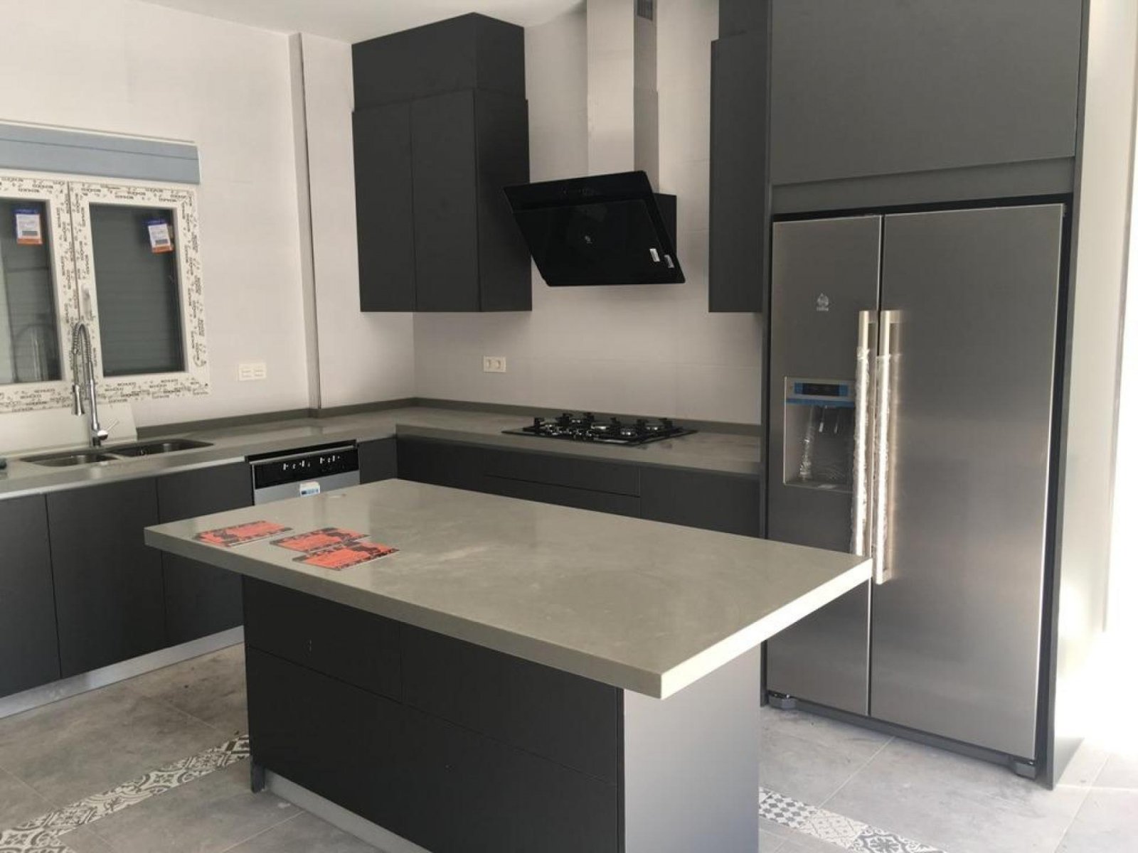 <p>Villa provided with 3 Bedrooms and 2 Bathrooms, private swimming pool and parking space on own plot. </p><p>Modern New Build Villa in various co...
