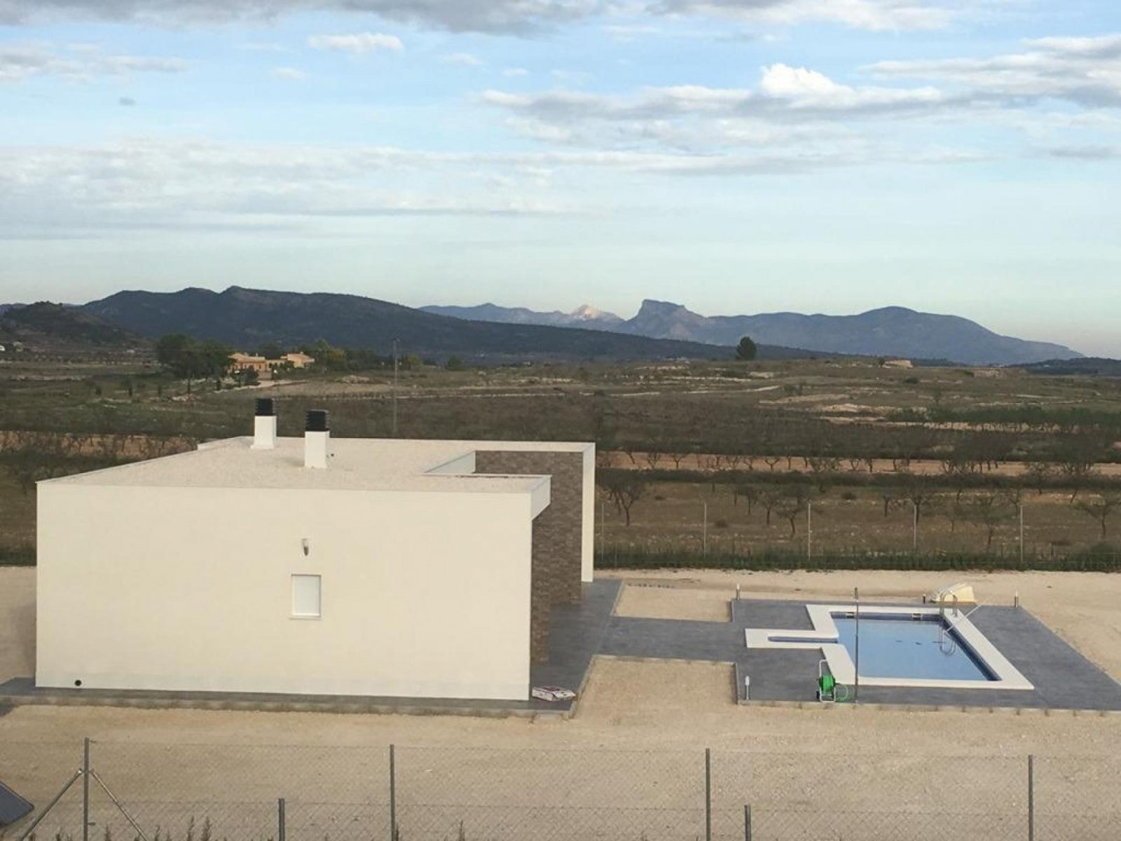 <p>Villa provided with 3 Bedrooms and 2 Bathrooms, private swimming pool and parking space on own plot. </p><p>Modern New Build Villa in various co...