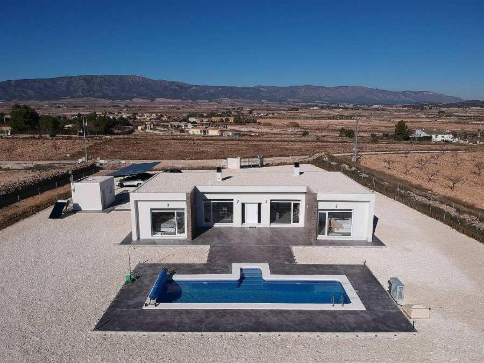 <p>Villa provided with 3 Bedrooms and 2 Bathrooms, private swimming pool and parking space on own plot. </p><p>Modern New Build Villa in various co...