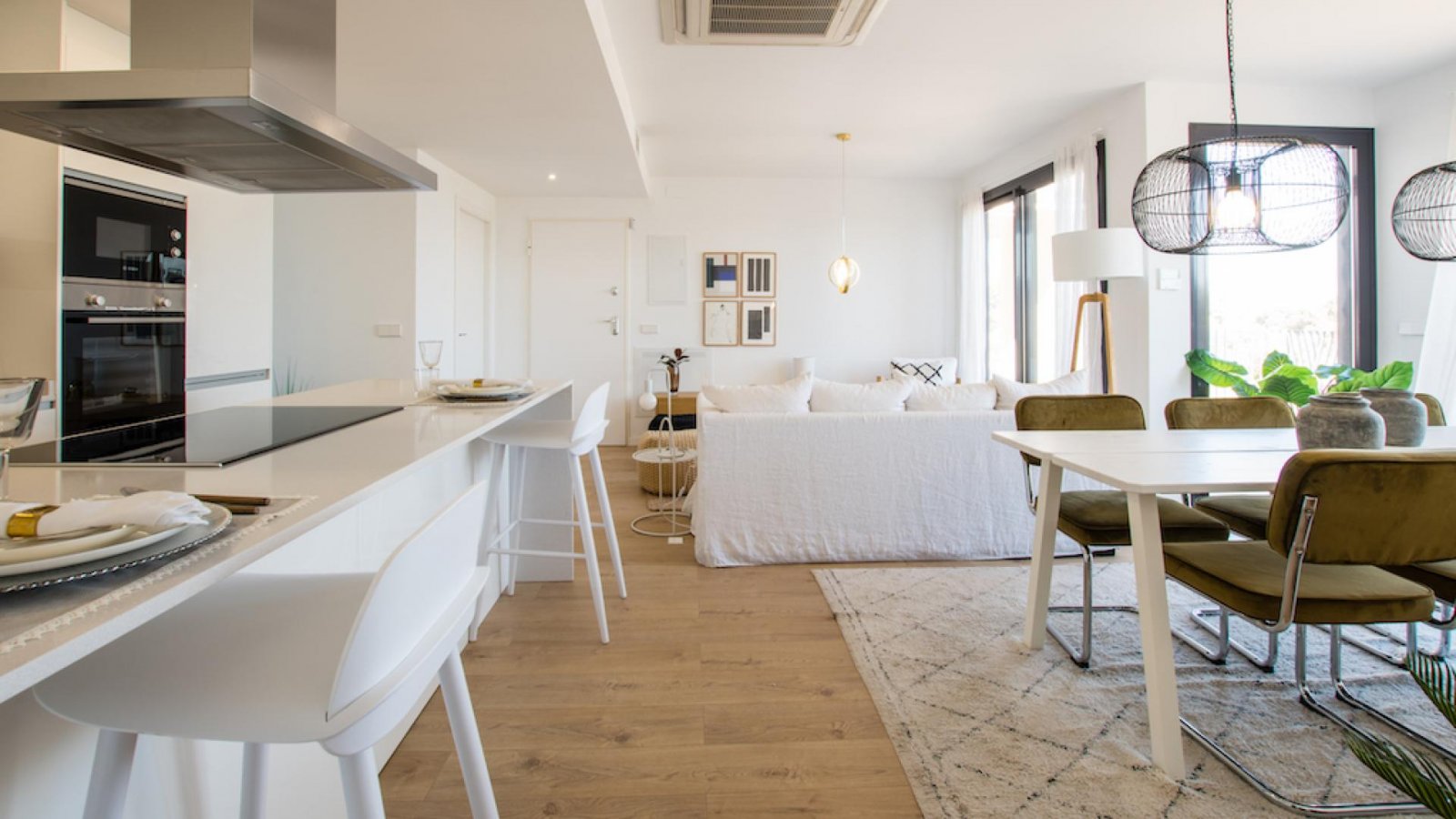 harmantes Apartment mit Terrasse & Pool