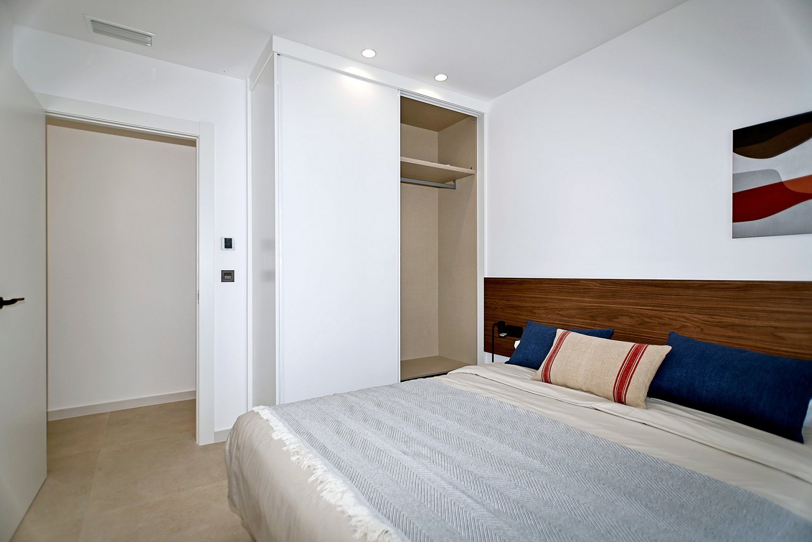 <p>Villa provided with 3 Bedrooms and 2 Bathrooms, private swimming pool and parking space on own plot. </p>