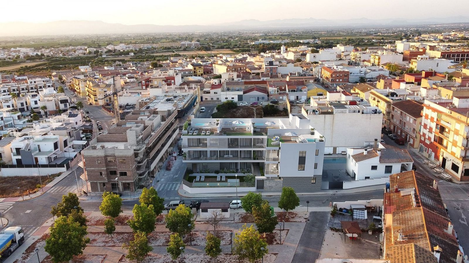 <p>Apartments - solarium provided with 2 Bedrooms and 2 Bathrooms, communal swimming pool and underground parking space with storage room. </p><p>B...