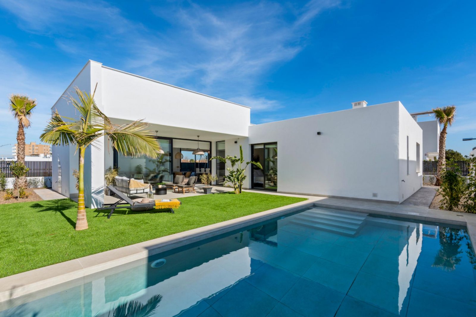 <p>Villa provided with 3 Bedrooms and 2 Bathrooms, private swimming pool and parking space on own plot. </p><p>Discover these beautiful villas in M...
