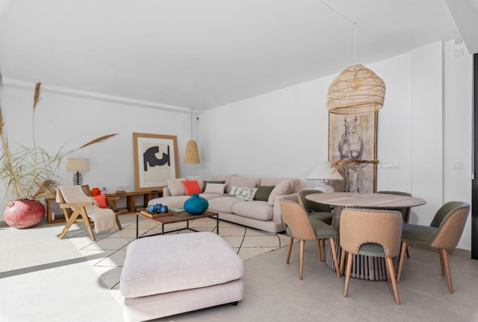 <p>Villa provided with 3 Bedrooms and 2 Bathrooms, private swimming pool and parking space on own plot. </p><p>Discover these beautiful villas in M...