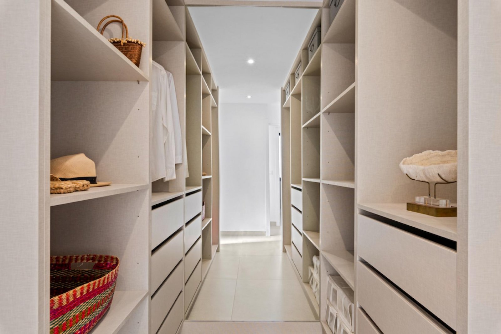 <p>Villa provided with 3 Bedrooms and 2 Bathrooms, private swimming pool and parking space on own plot. </p><p>Discover these beautiful villas in M...
