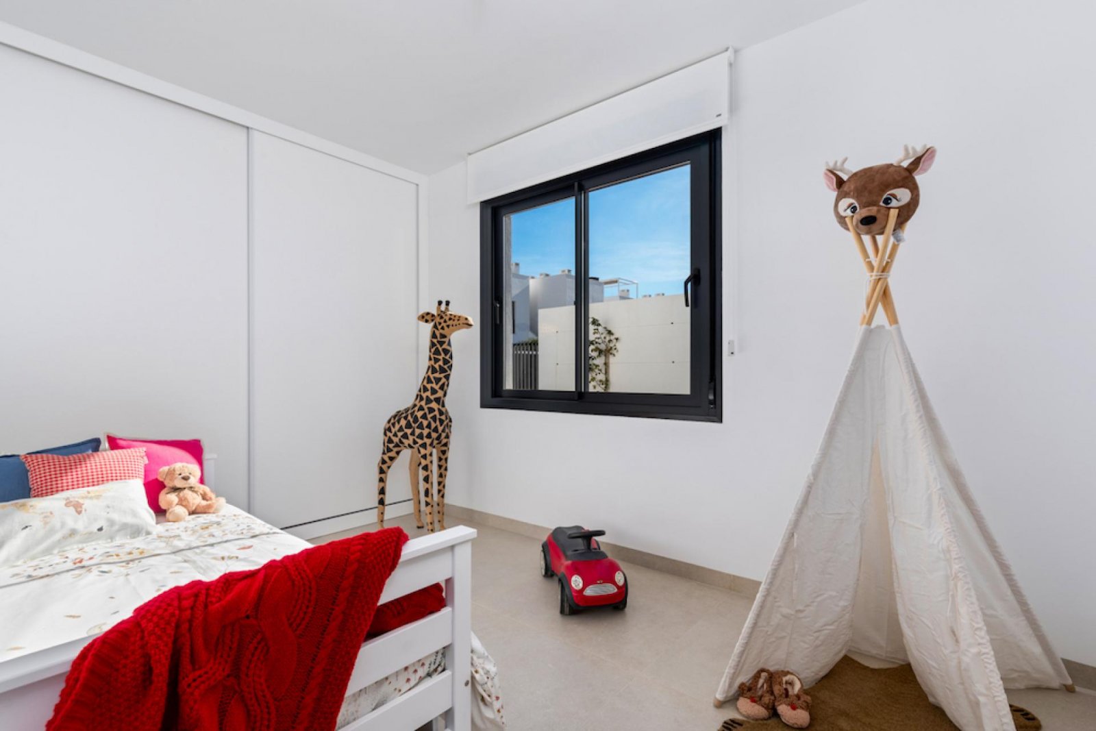 <p>Villa provided with 3 Bedrooms and 2 Bathrooms, private swimming pool and parking space on own plot. </p><p>Discover these beautiful villas in M...
