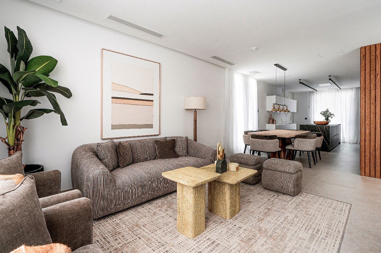<p>Villa with basement provided with 5 Bedrooms and 5 Bathrooms, private swimming pool and multiple parking spaces. </p><p>This exclusive project i...