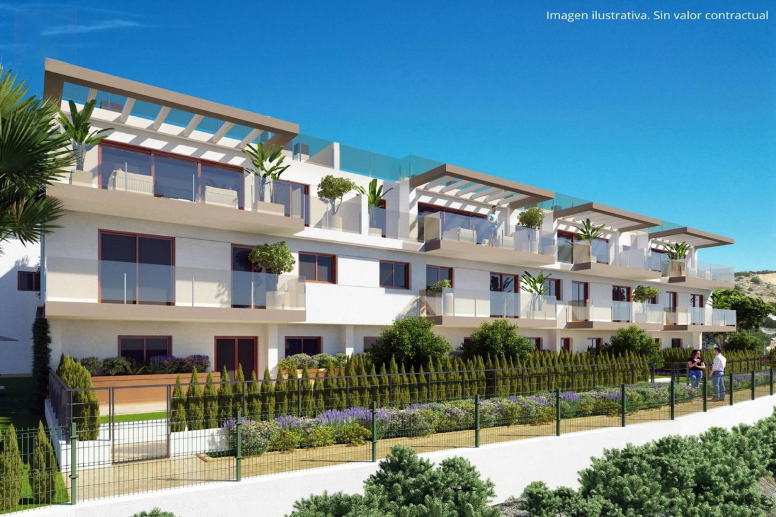 <p>Villa provided with 4 Bedrooms and 3 Bathrooms, communal swimming pool and multiple parking spaces. </p>