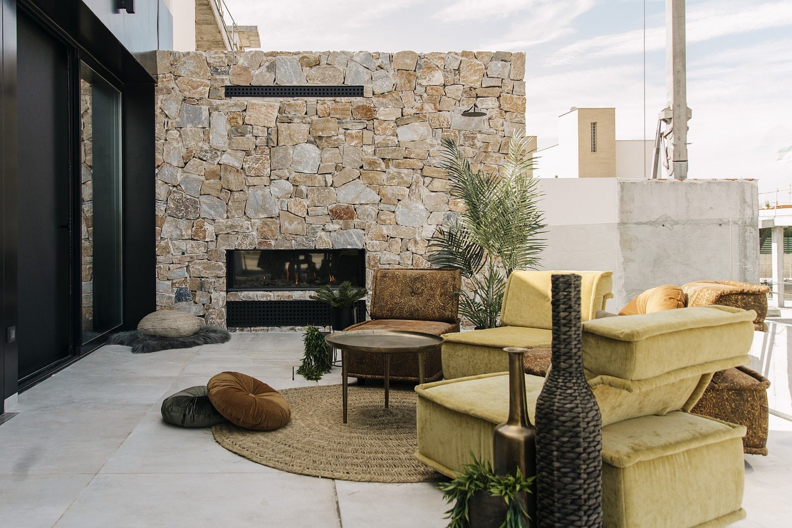 <p>Villa provided with 3 Bedrooms and 3 Bathrooms, infinity swimming pool and private garage. </p><p>The Residencial Oceanic is a unique concept, a...