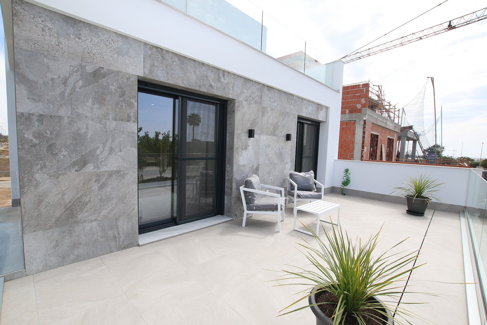 <p>Villa provided with 3 Bedrooms and 2 Bathrooms, private swimming pool and underground garage with cellar. </p><p>Discover these detached villas ...